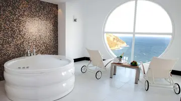 ARIA CLAROS BEACH SPA & RESORT
