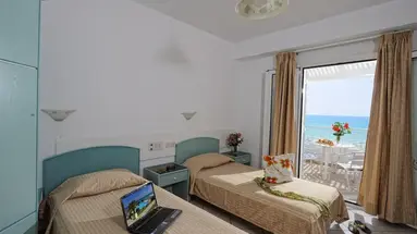 ARIADNE BEACH STALIS