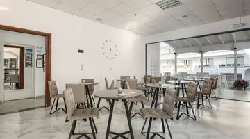 Ariadne Hotel