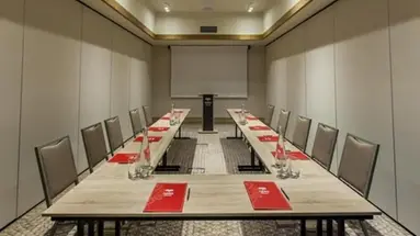Aries Hotel & Spa