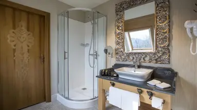 Aries Hotel & Spa