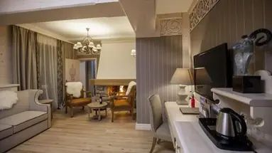 Aries Hotel & Spa