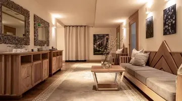 Aries Hotel & Spa