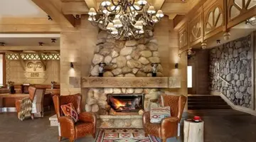 Aries Hotel & Spa