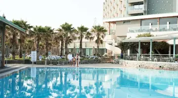Arina Beach Resort