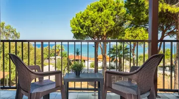Arion Sea Front Apartments