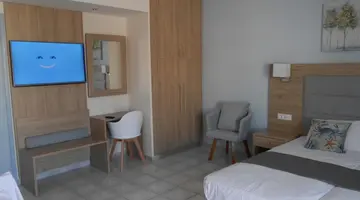Aristo Apartments (Annex Complex of Voula Hotel)