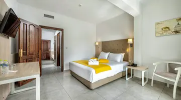 Aristoteles Holiday Resort