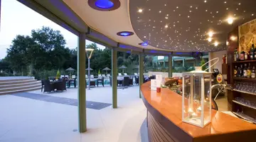 ARITI GRAND HOTEL
