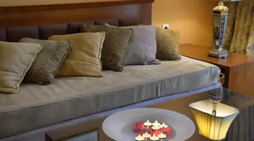 ARITI GRAND HOTEL