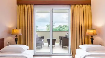 ARITI GRAND HOTEL