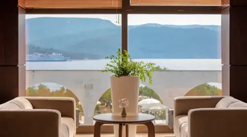 ARKADA HOTEL**