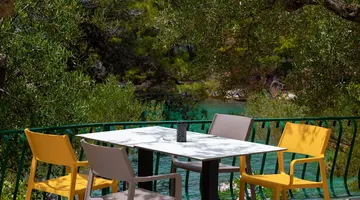 ARKADA HOTEL**