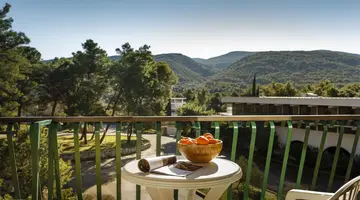 ARKADA HOTEL**