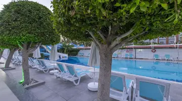 Armas Beach Hotel