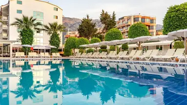Armas Beach Hotel