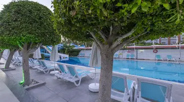 Armas Beach Hotel