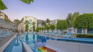 Armas Beach Hotel