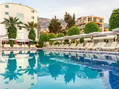 Armas Beach Hotel