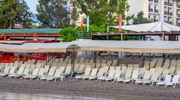 Armas Beach