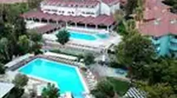 Armas Green Fugla Beach