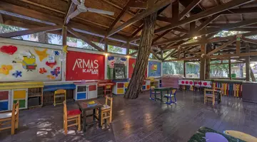 Armas Kaplan Paradise Hotel