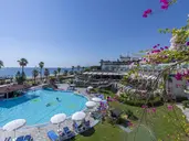 Armas Labada Hotel
