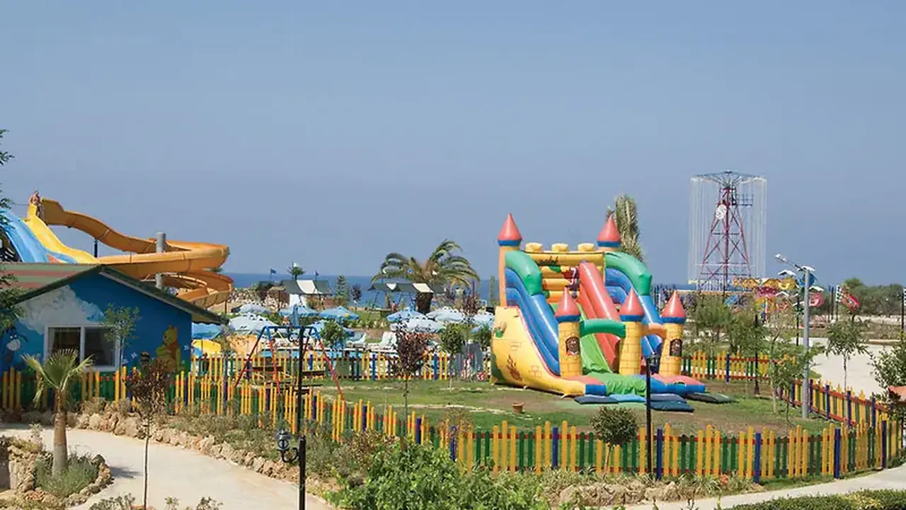 Armas Pemar Beach Resort