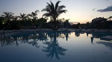 Armas Pemar Beach Resort