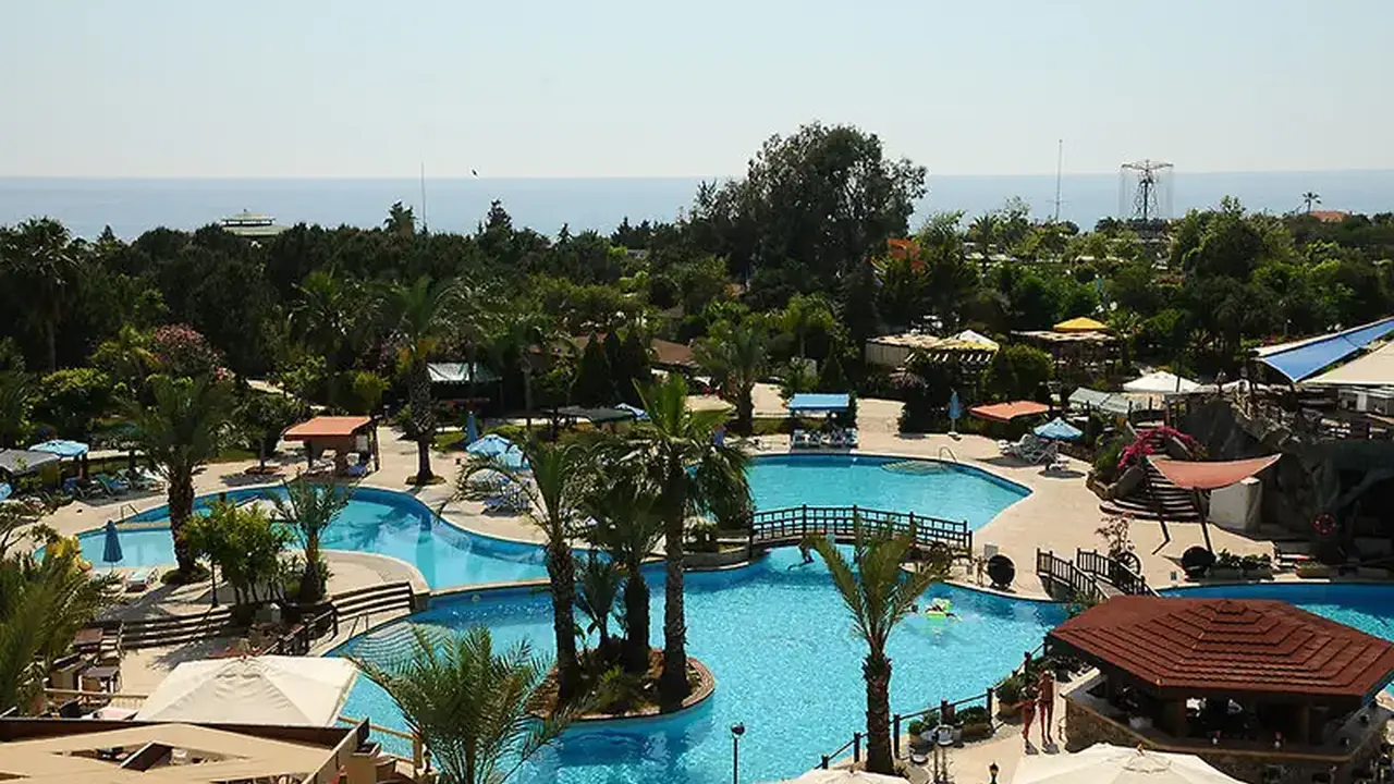 Armas Pemar Beach Resort