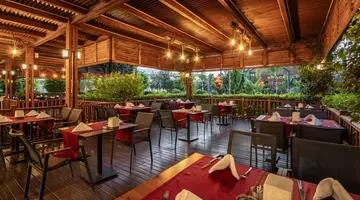ARNOR DE LUXE HOTEL & SPA