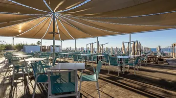 ARNOR DE LUXE HOTEL & SPA