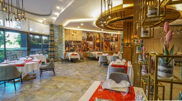 ARNOR DE LUXE HOTEL & SPA