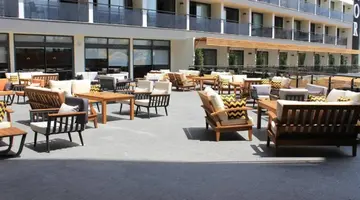 ARNOR DE LUXE HOTEL & SPA