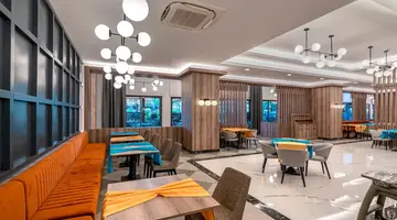 ARNOR DE LUXE HOTEL & SPA