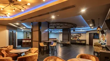 ARNOR DE LUXE HOTEL & SPA