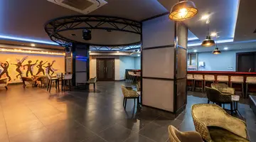 ARNOR DE LUXE HOTEL & SPA