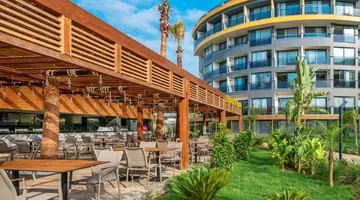 ARNOR DE LUXE HOTEL & SPA