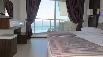 Arora Hotel