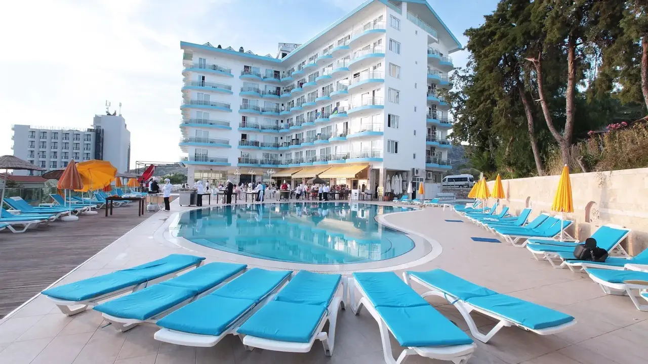 Arora Hotel