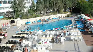 Arora Hotel