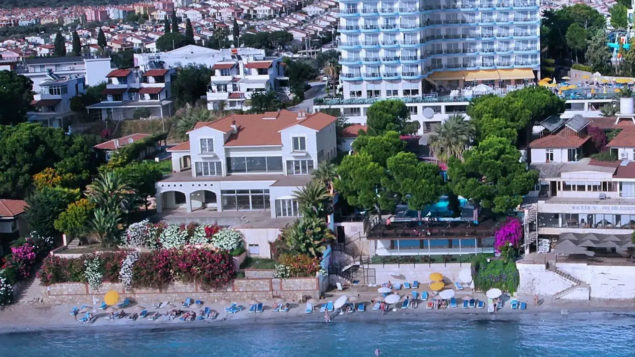 Arora Hotel