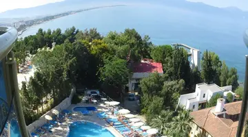 Arora Hotel
