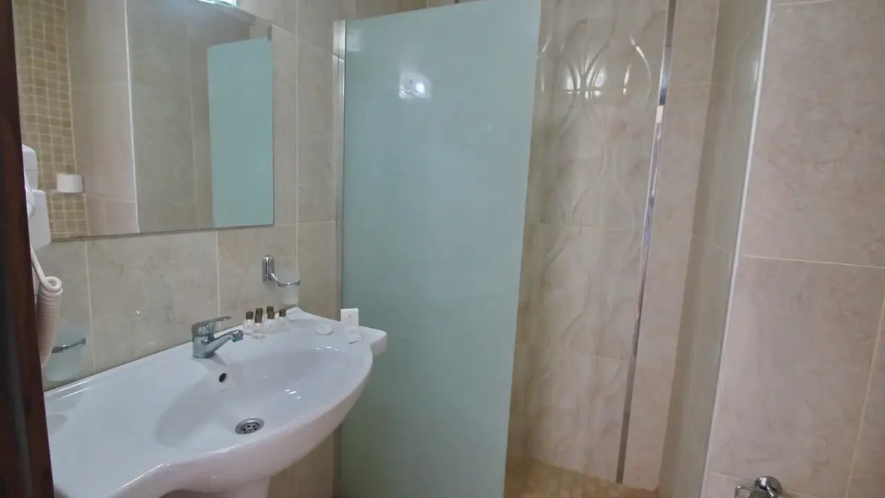Arora Hotel