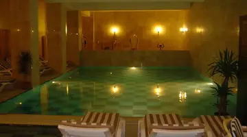 Arora Hotel