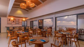 ARRIVAL BEACH & SPA, GULHI