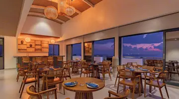 ARRIVAL BEACH & SPA, GULHI