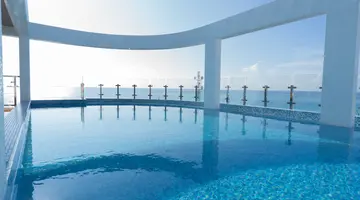 ARRIVAL BEACH & SPA, GULHI