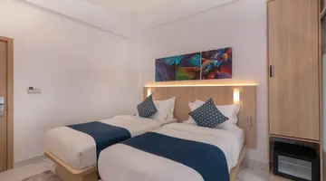 ARRIVAL BEACH & SPA, GULHI