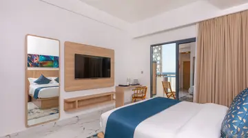 ARRIVAL BEACH & SPA, GULHI